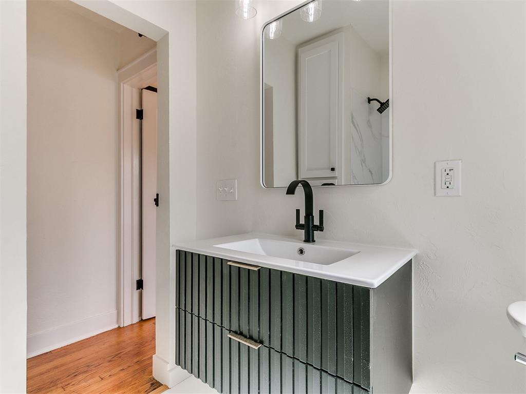 1805 N Gatewood Avenue 1 & 2 Property Photo 17