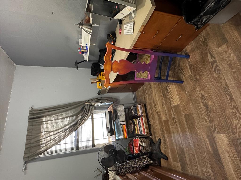 9521 N Walker Avenue Property Photo 9