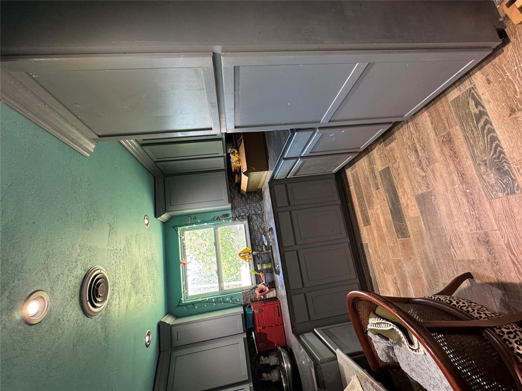 9521 N Walker Avenue Property Photo 11