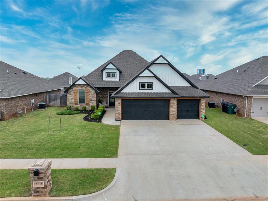 612 Bison Crossing Drive Property Photo 1