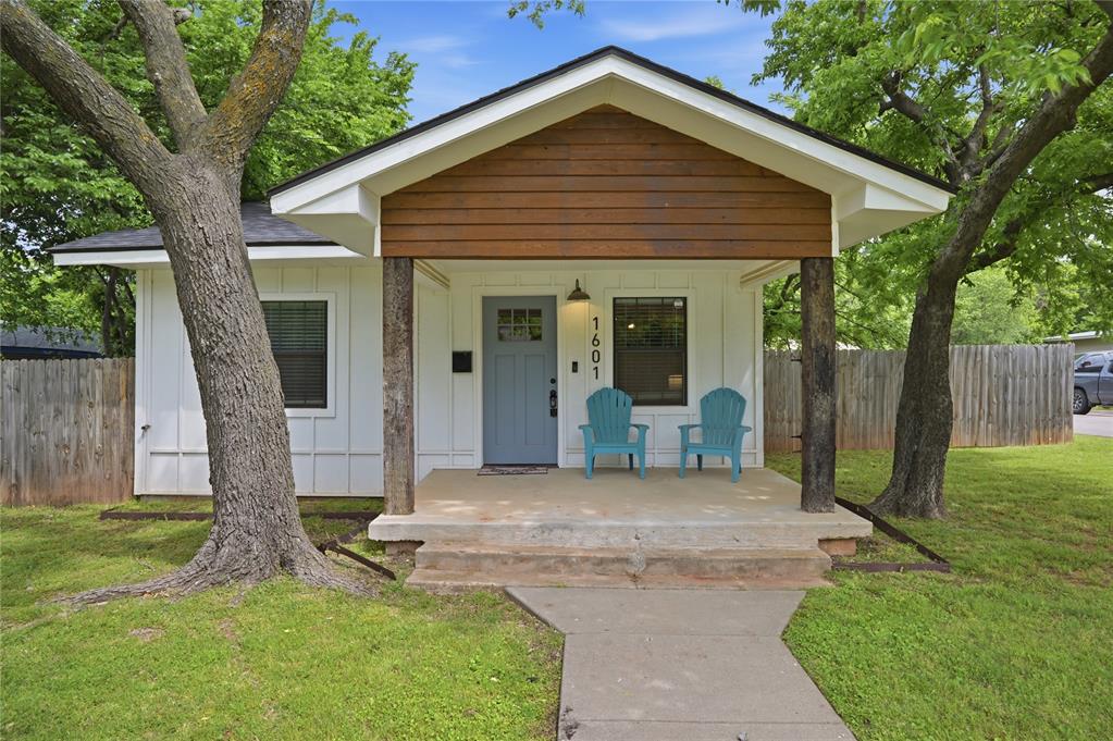 1601 Nw 44th Street Property Photo 1