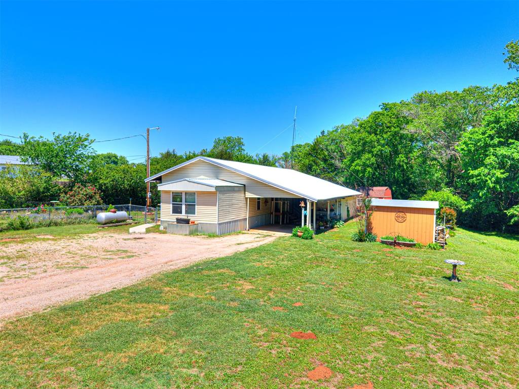9201 E Slaughterville Road Property Photo 2