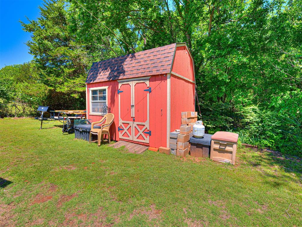 9201 E Slaughterville Road Property Photo 9