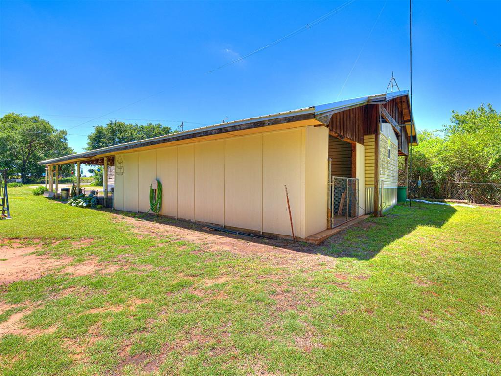 9201 E Slaughterville Road Property Photo 10