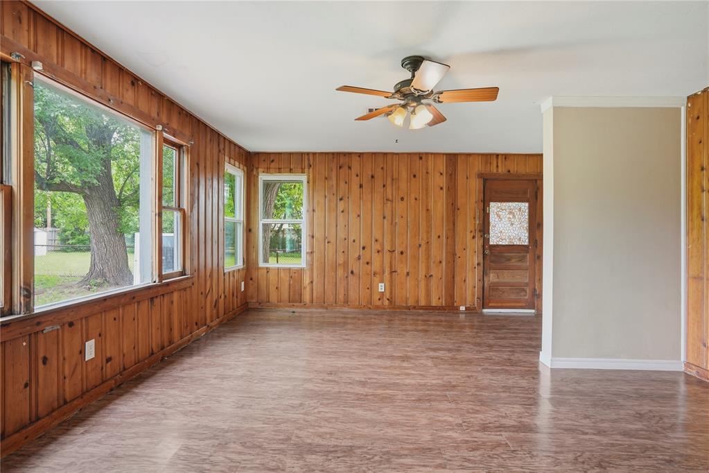 2933 Nw 45th Street Property Photo 11