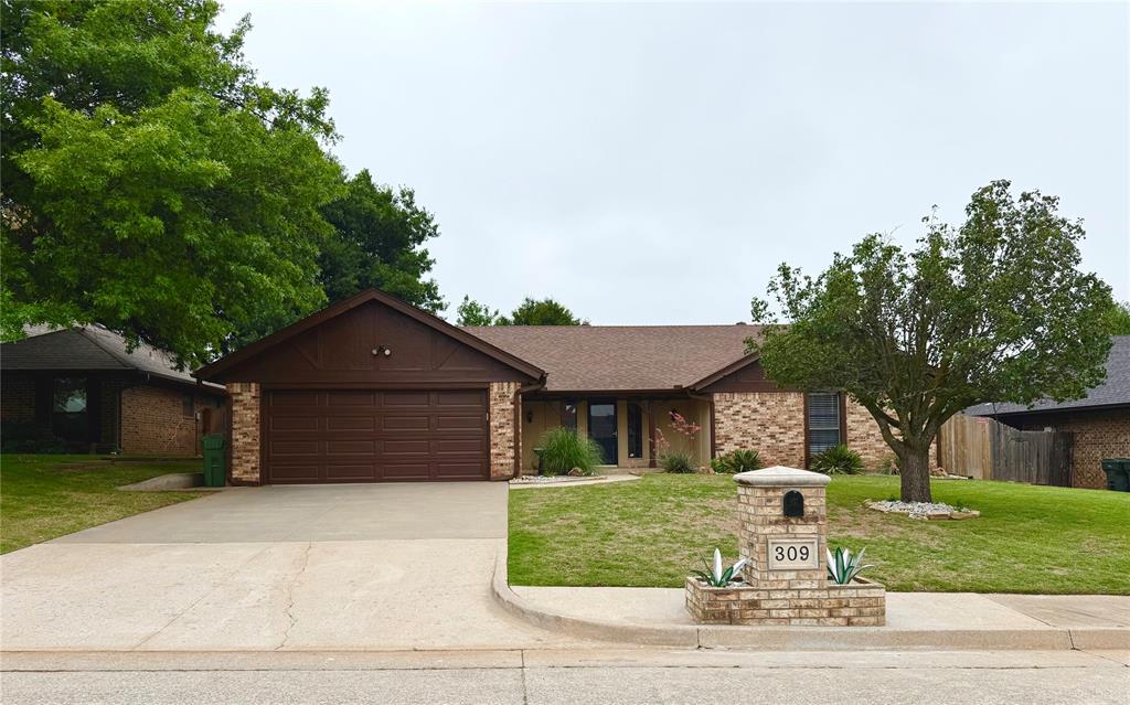 309 Kings Canyon Drive Property Photo 3