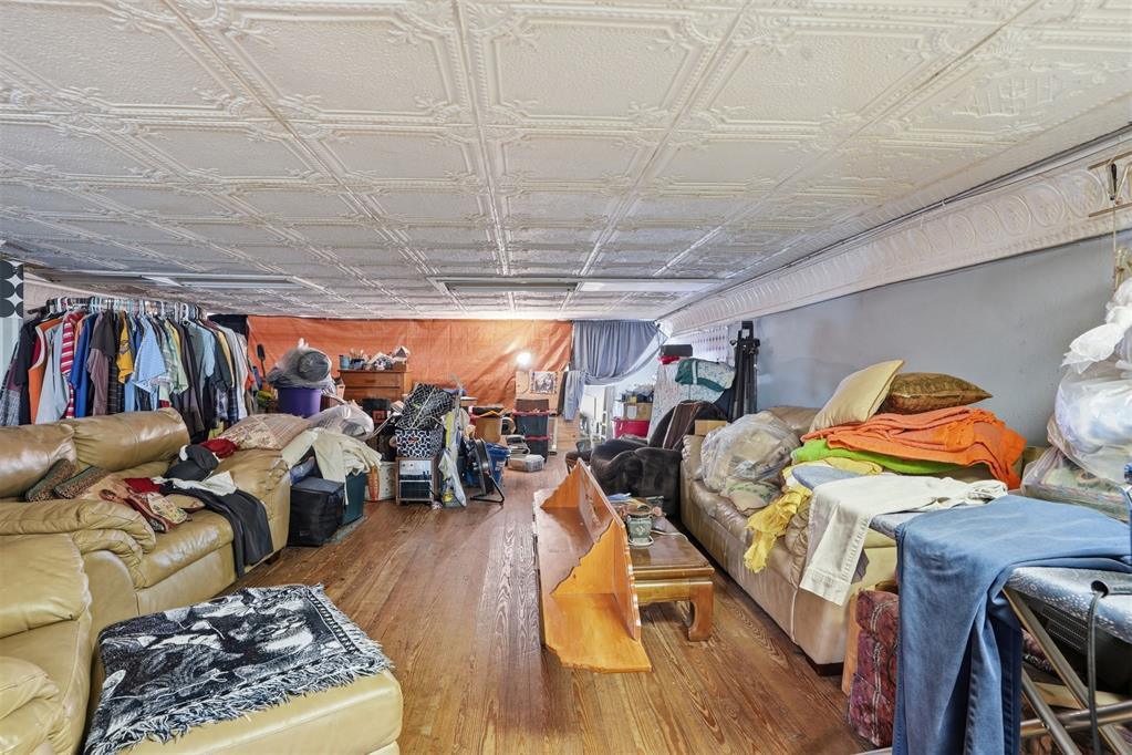 122 N Main Street Property Photo 25