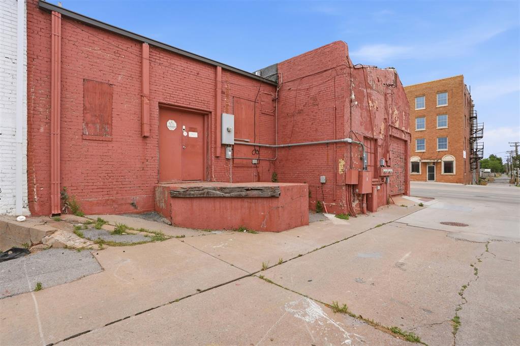 122 N Main Street Property Photo 31