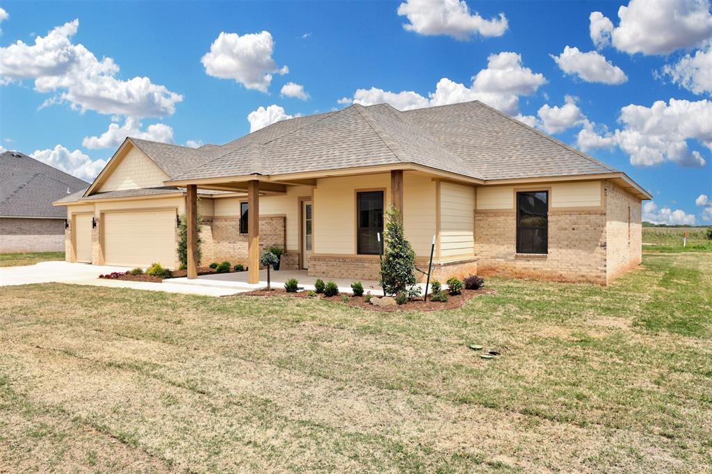 1026 Maverick Pass Property Photo 2