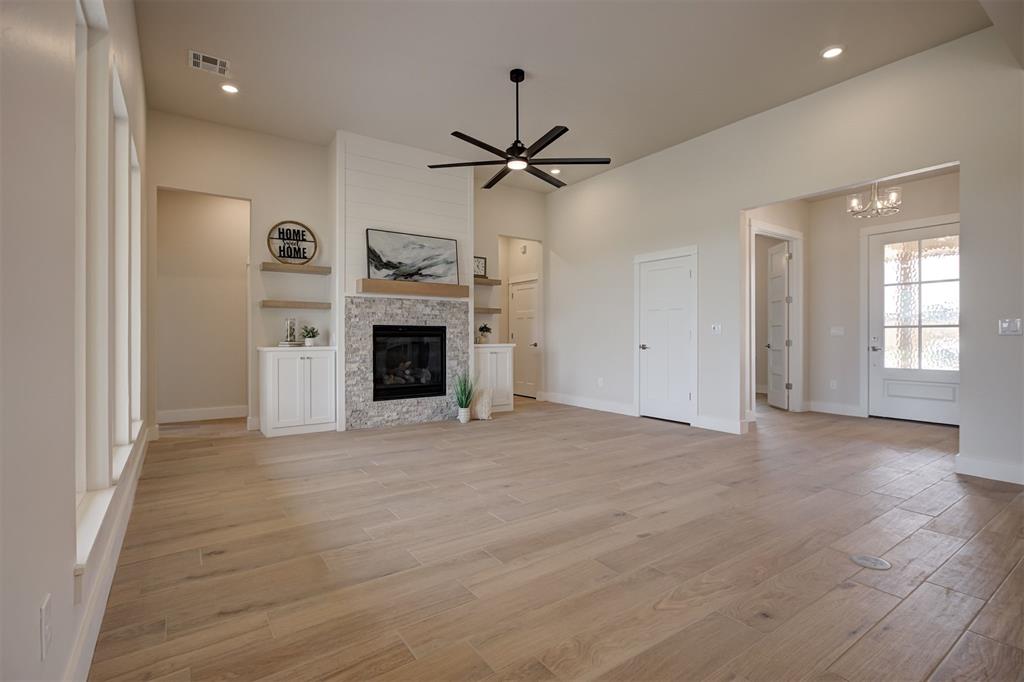 1026 Maverick Pass Property Photo 5