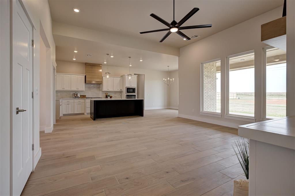 1026 Maverick Pass Property Photo 8