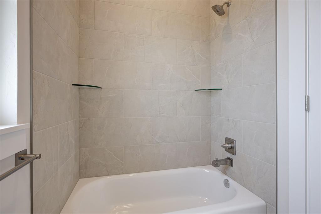1026 Maverick Pass Property Photo 38