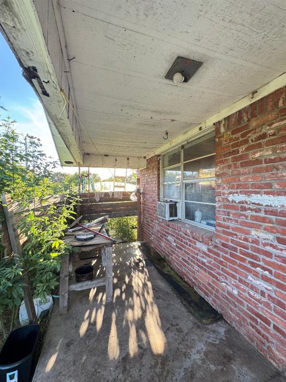 32109 W Highway 66 Property Photo 10