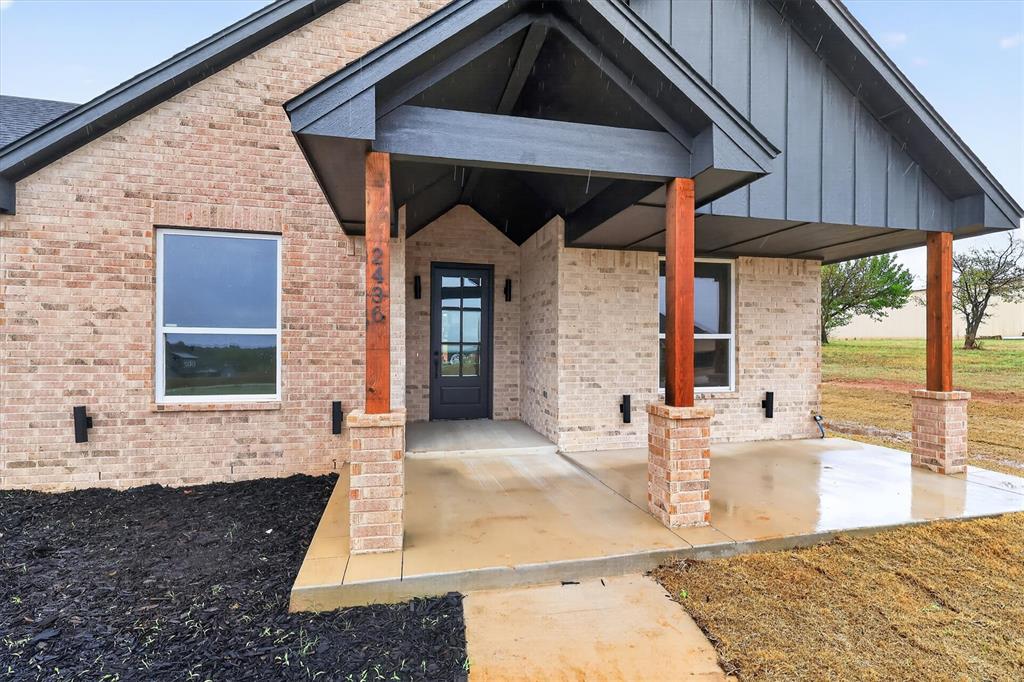 2436 Wolf Creek Bend Property Photo 5