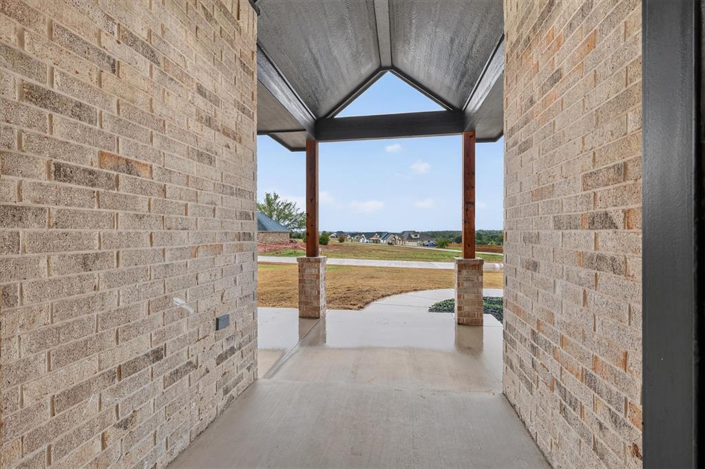 2436 Wolf Creek Bend Property Photo 6