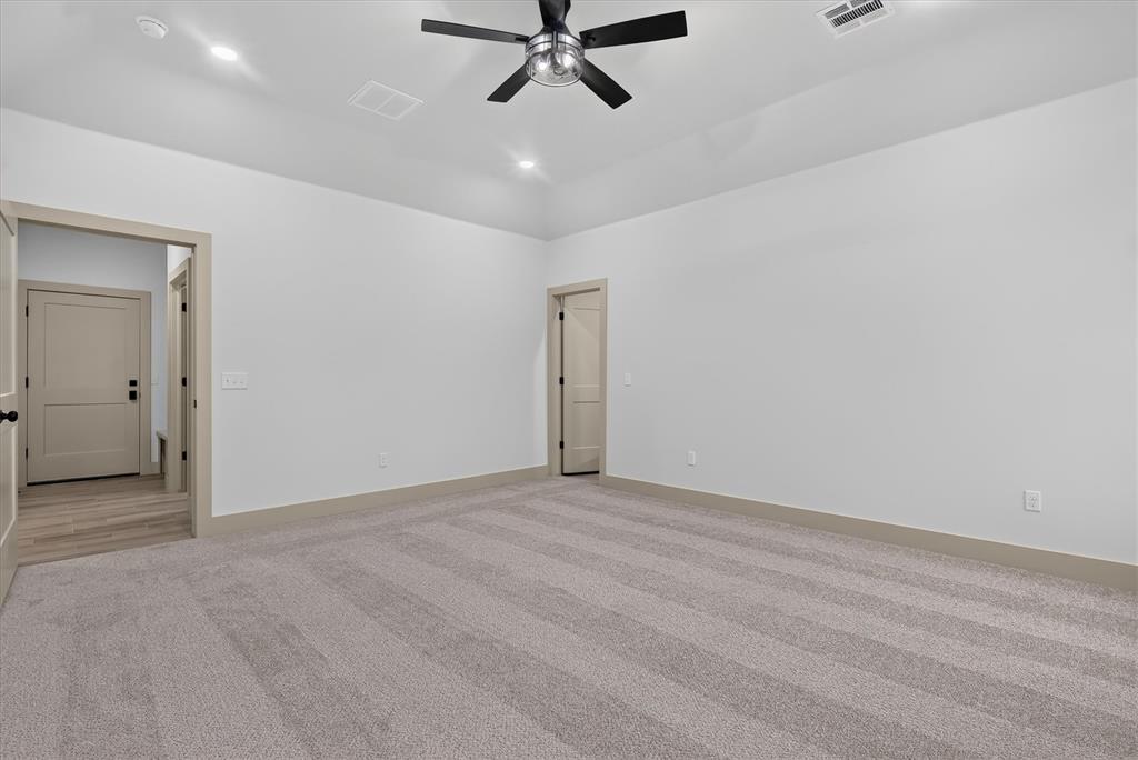 2436 Wolf Creek Bend Property Photo 33