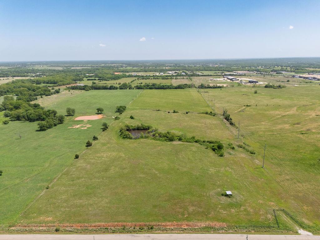 00 N Kickapoo Street Property Photo 2