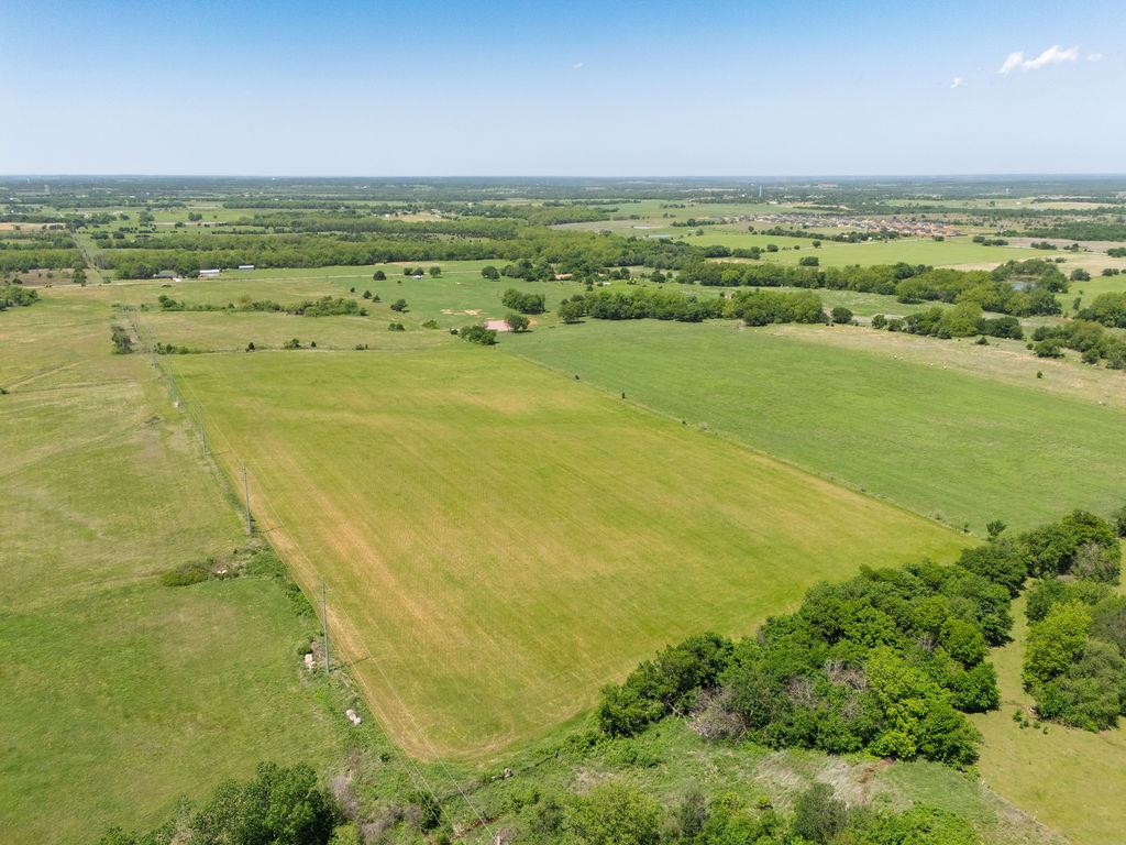 00 N Kickapoo Street Property Photo 6