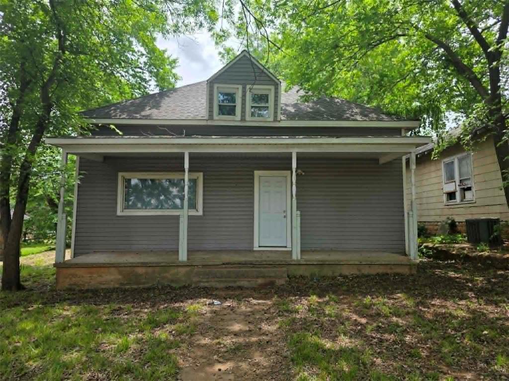 907 W Minnesota Avenue Property Photo 2