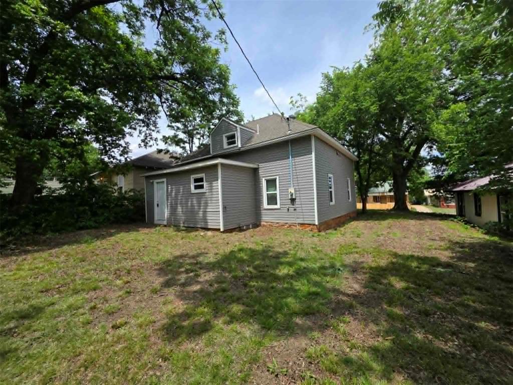 907 W Minnesota Avenue Property Photo 6