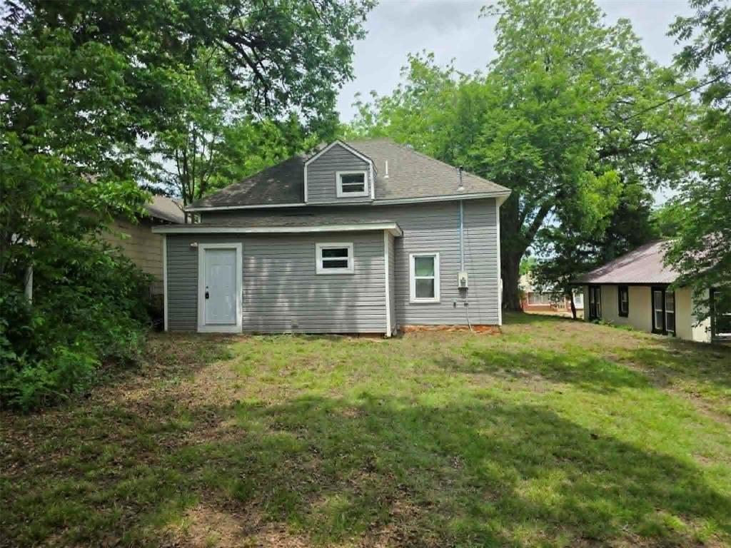 907 W Minnesota Avenue Property Photo 8