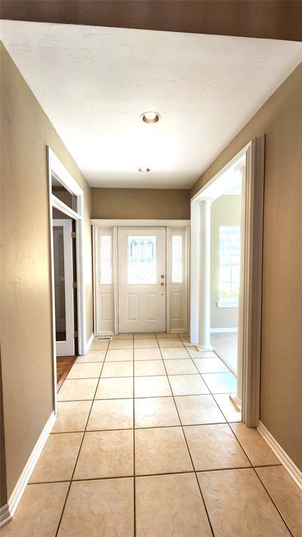1851 Silver Oaks Drive Property Photo 4