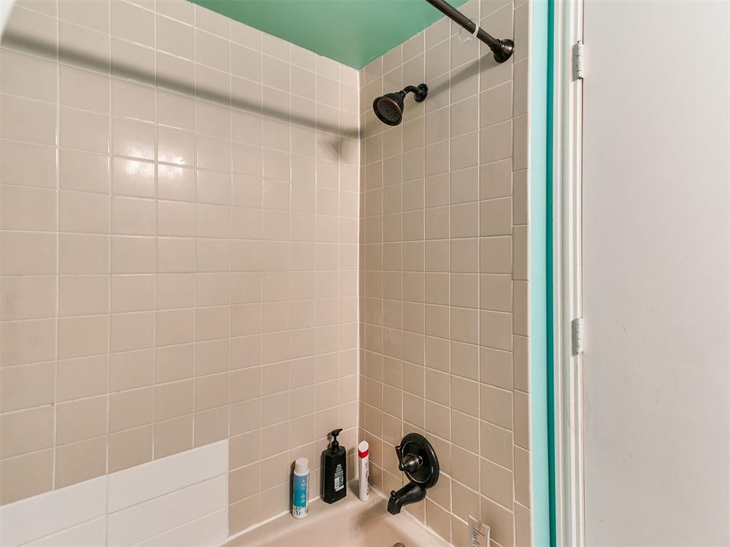 8101 Brownsville Lane Property Photo 37