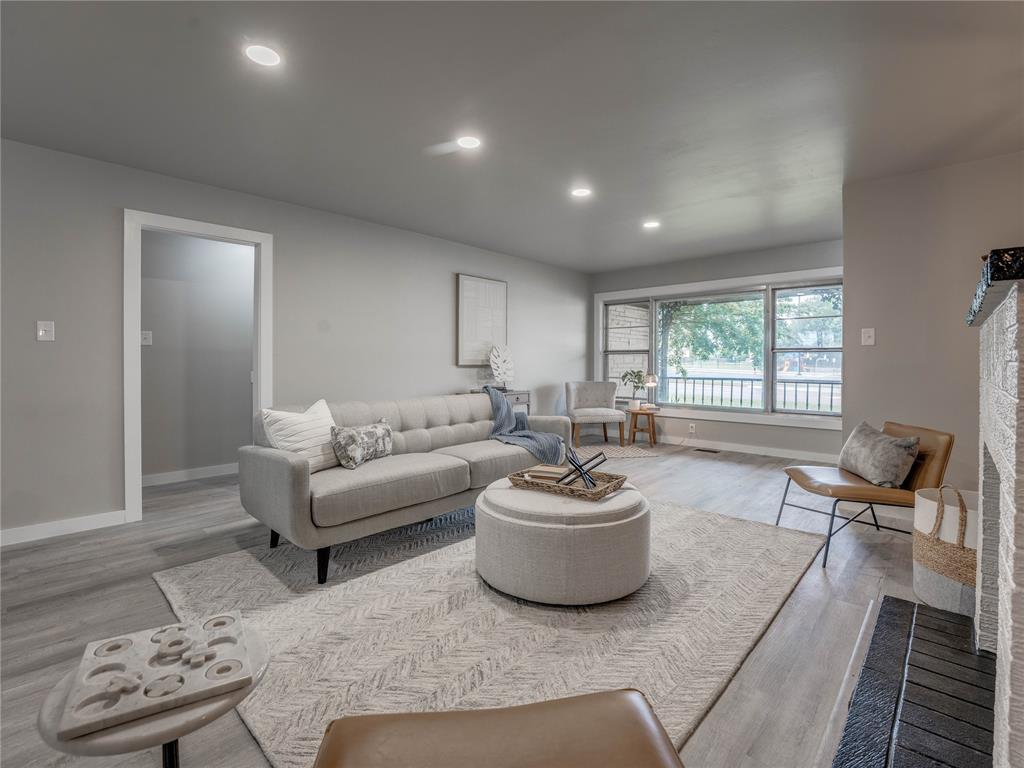 2016 W Noble Avenue Property Photo 8