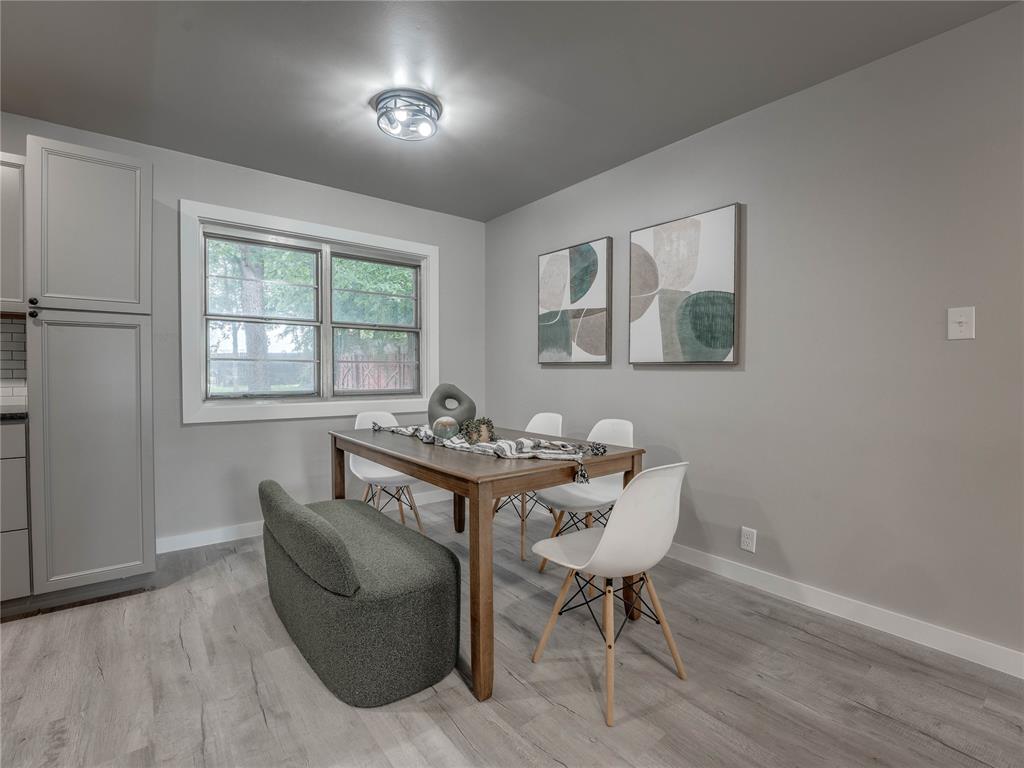 2016 W Noble Avenue Property Photo 10