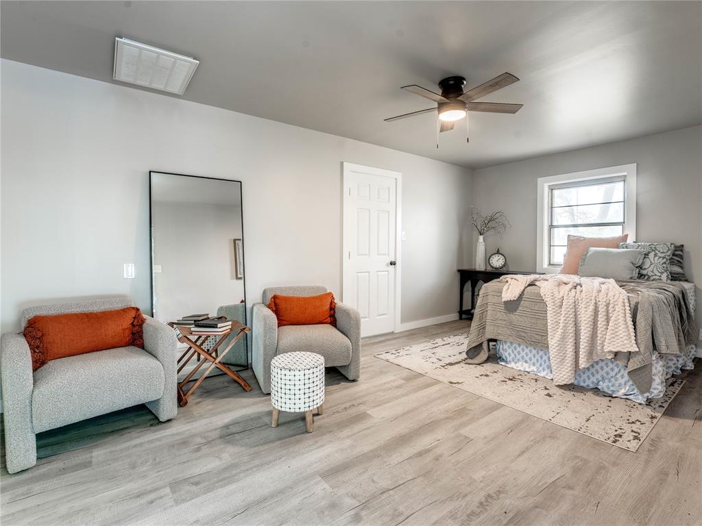 2016 W Noble Avenue Property Photo 18