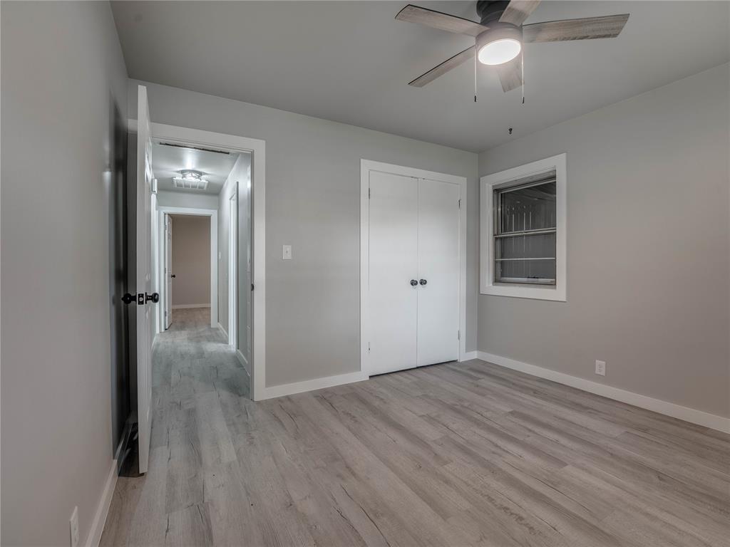 2016 W Noble Avenue Property Photo 28