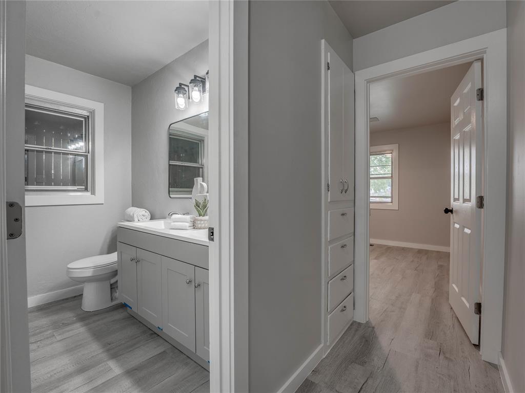 2016 W Noble Avenue Property Photo 29