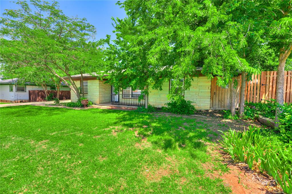 2016 W Noble Avenue Property Photo 50