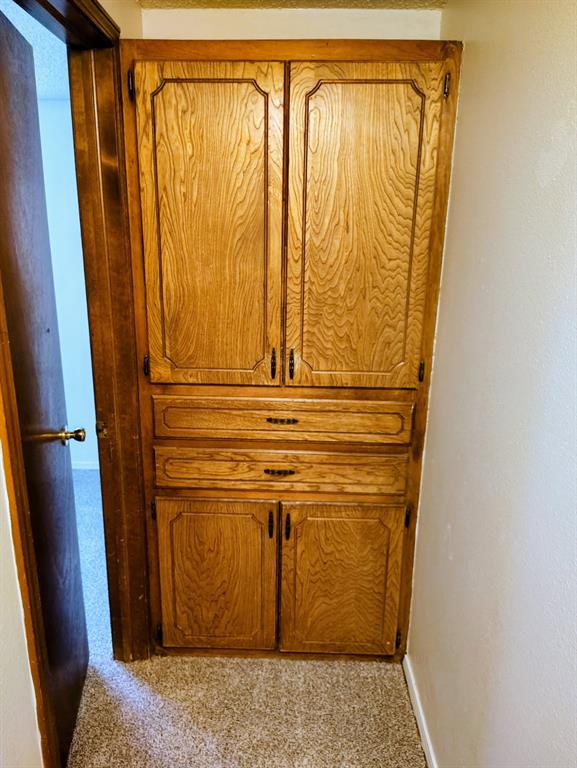 1000 N Doris Avenue Property Photo 3