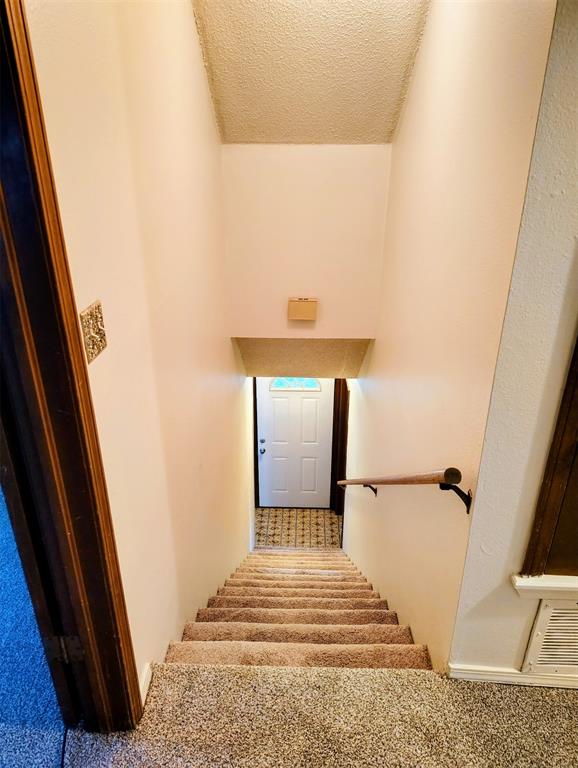 1000 N Doris Avenue Property Photo 13