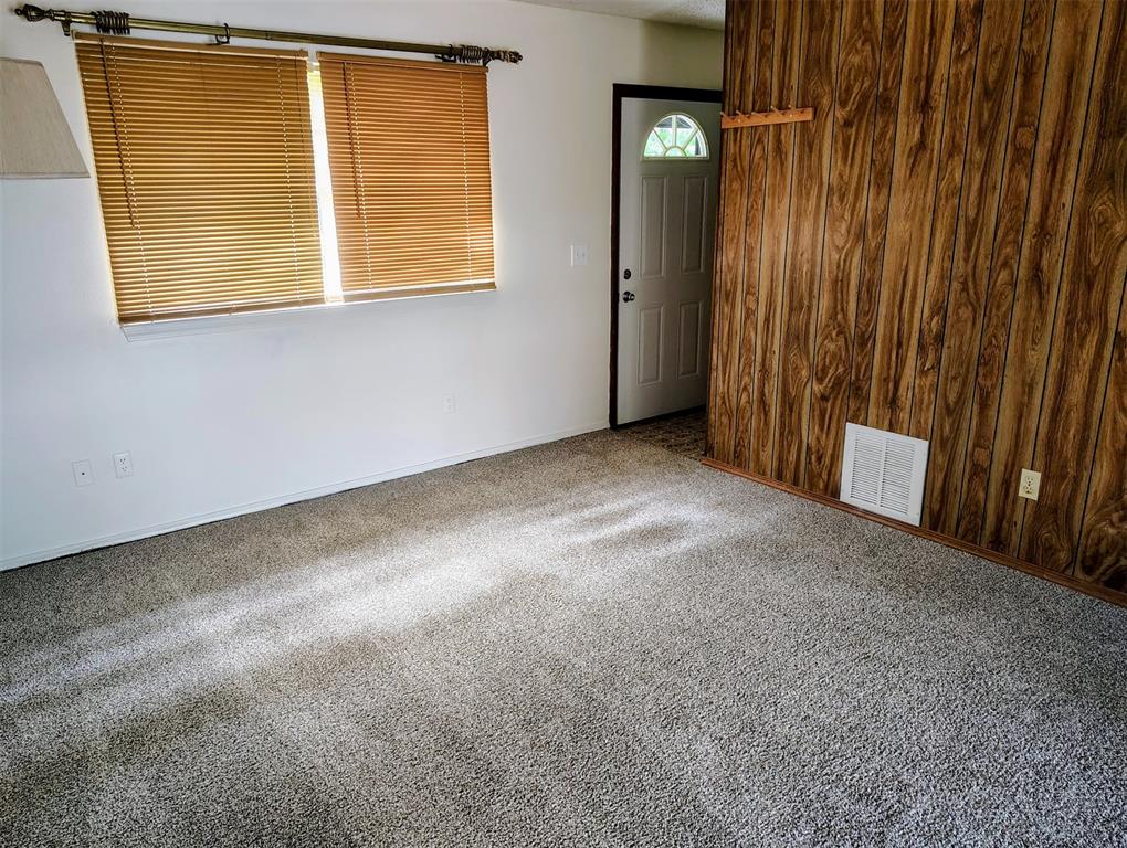 1000 N Doris Avenue Property Photo 14