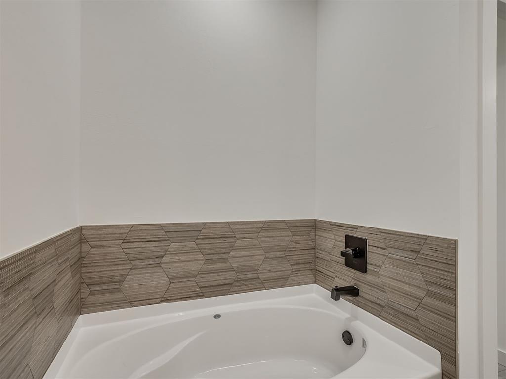 10621 Sw 18th Street Property Photo 23