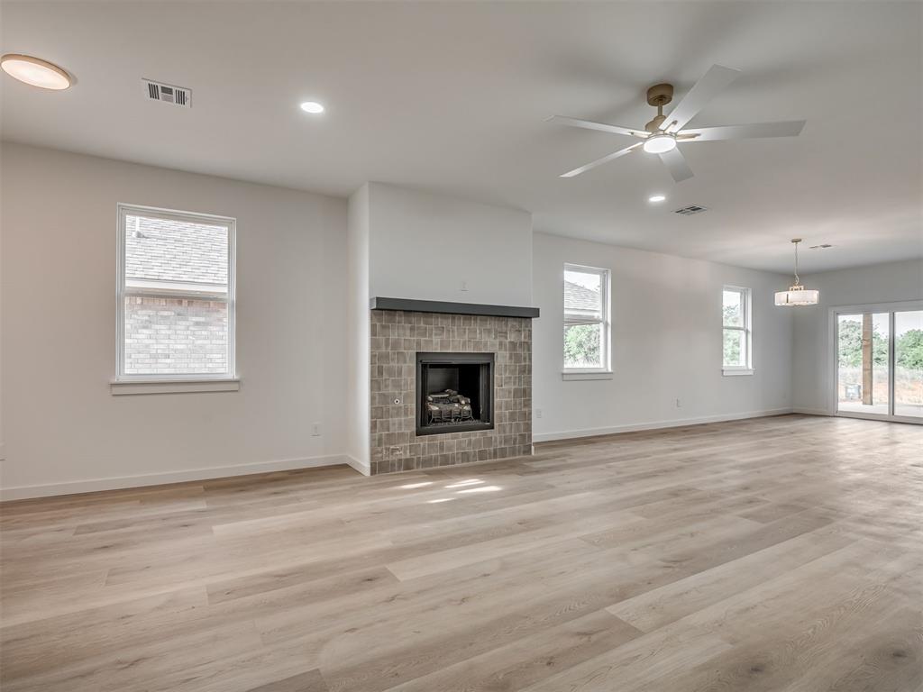 1901 Long Cove Avenue Property Photo 13
