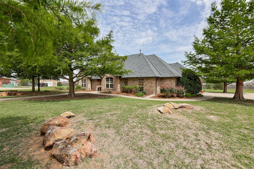 336 Ne Angela Circle Property Photo 2