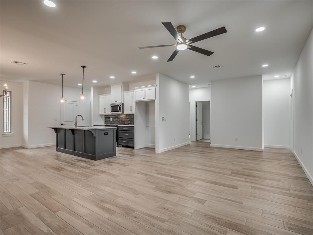 1817 Long Cove Avenue Property Photo 9