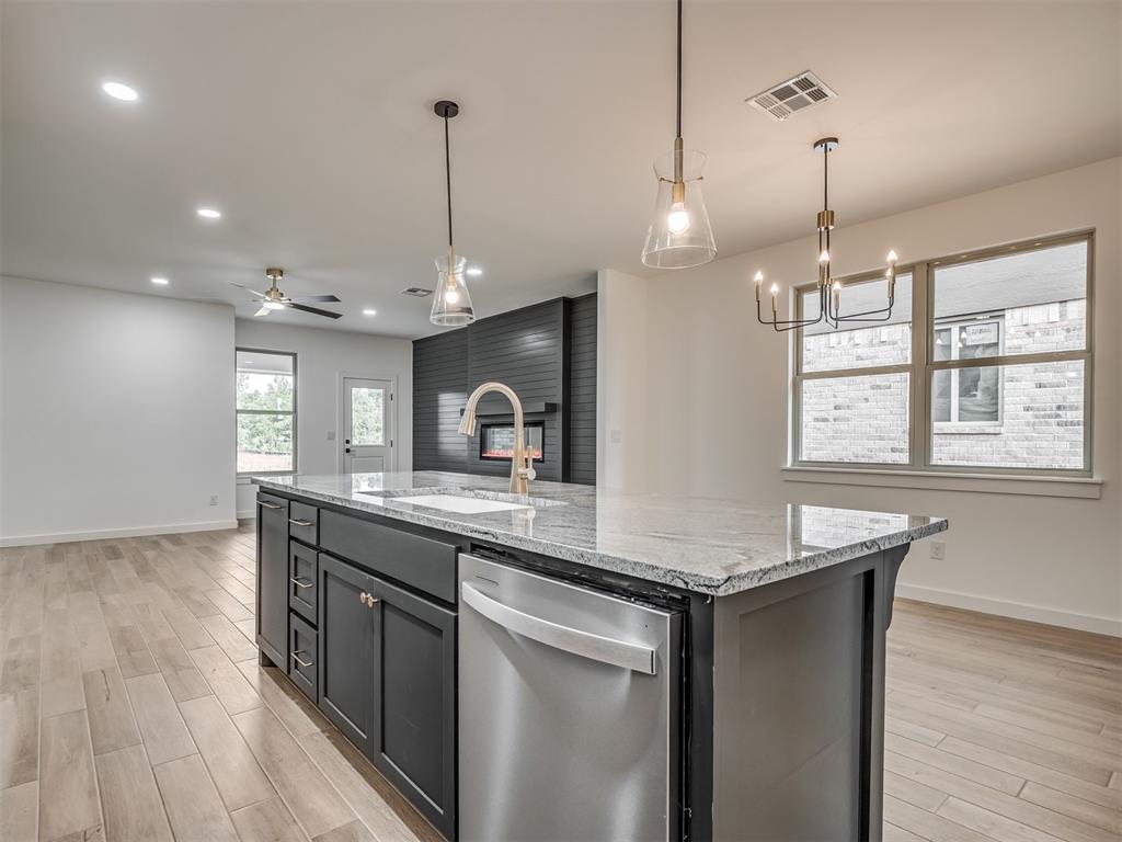 1817 Long Cove Avenue Property Photo 15