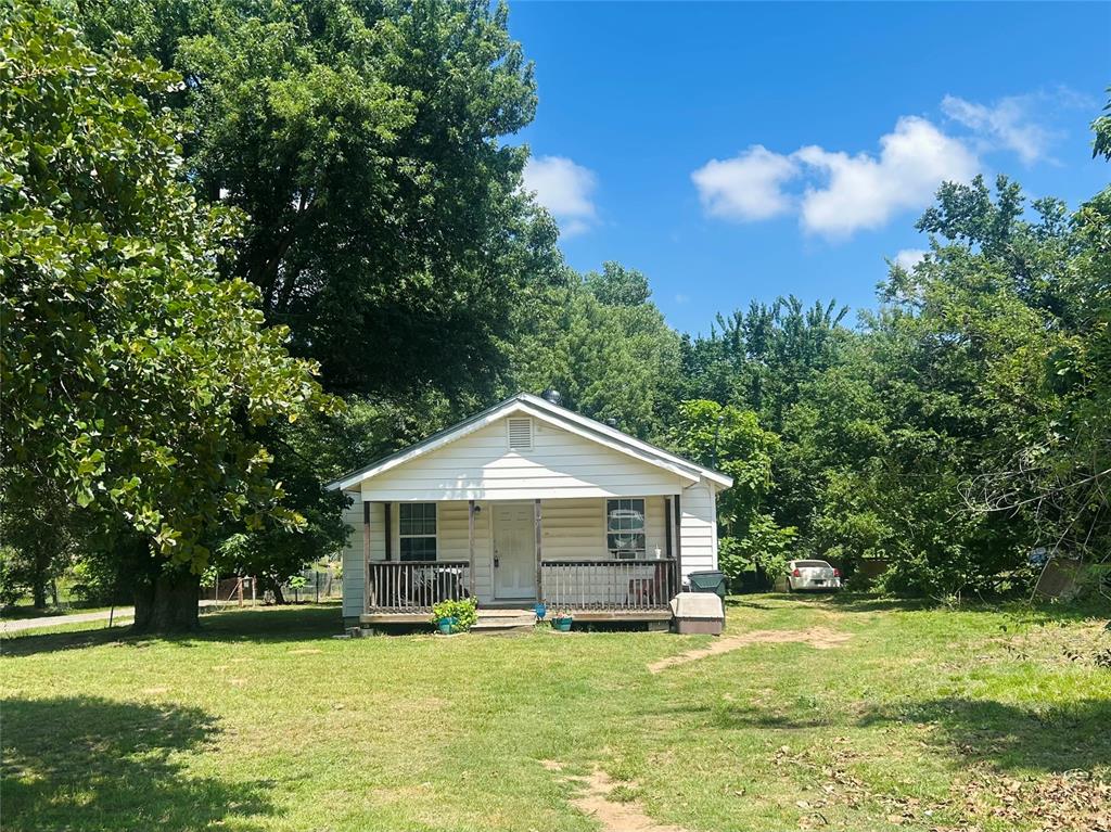 3012 N Trosper Drive Property Photo 3