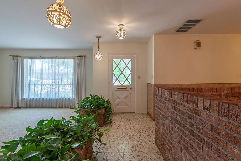 1618 N Oklahoma Avenue Property Photo 5
