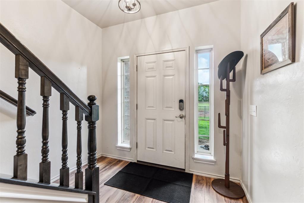 1227245 Property Photo 1