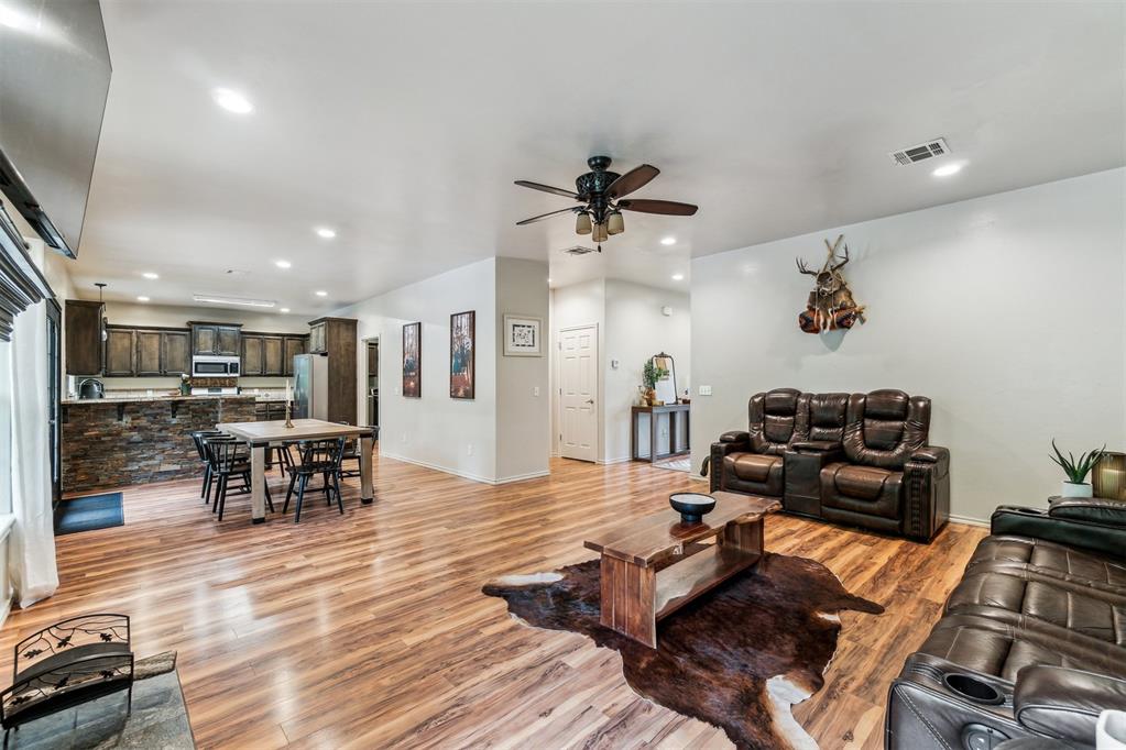 1227245 Property Photo 7