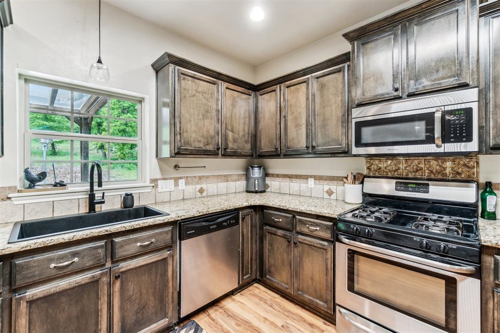1227245 Property Photo 14
