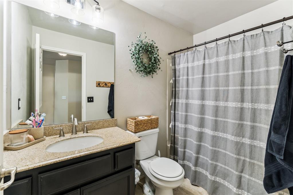 1227245 Property Photo 32