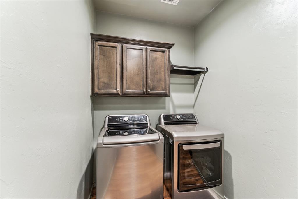 1227245 Property Photo 37