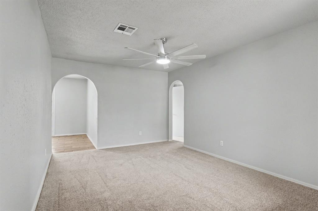 700 Lloyd Avenue Property Photo 5