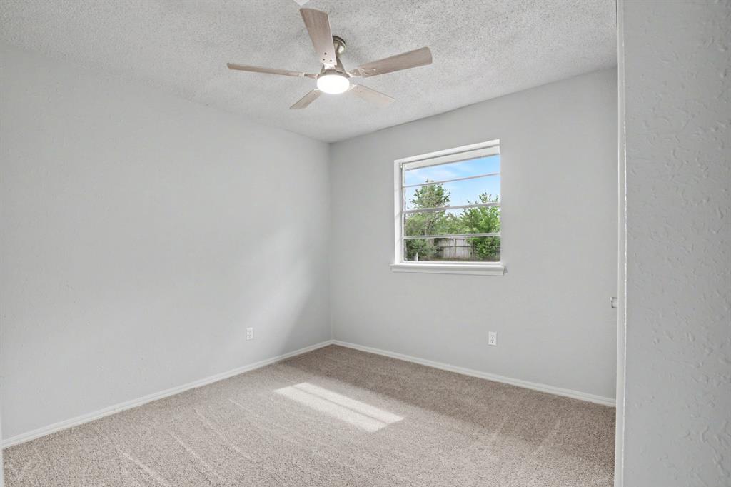 700 Lloyd Avenue Property Photo 10